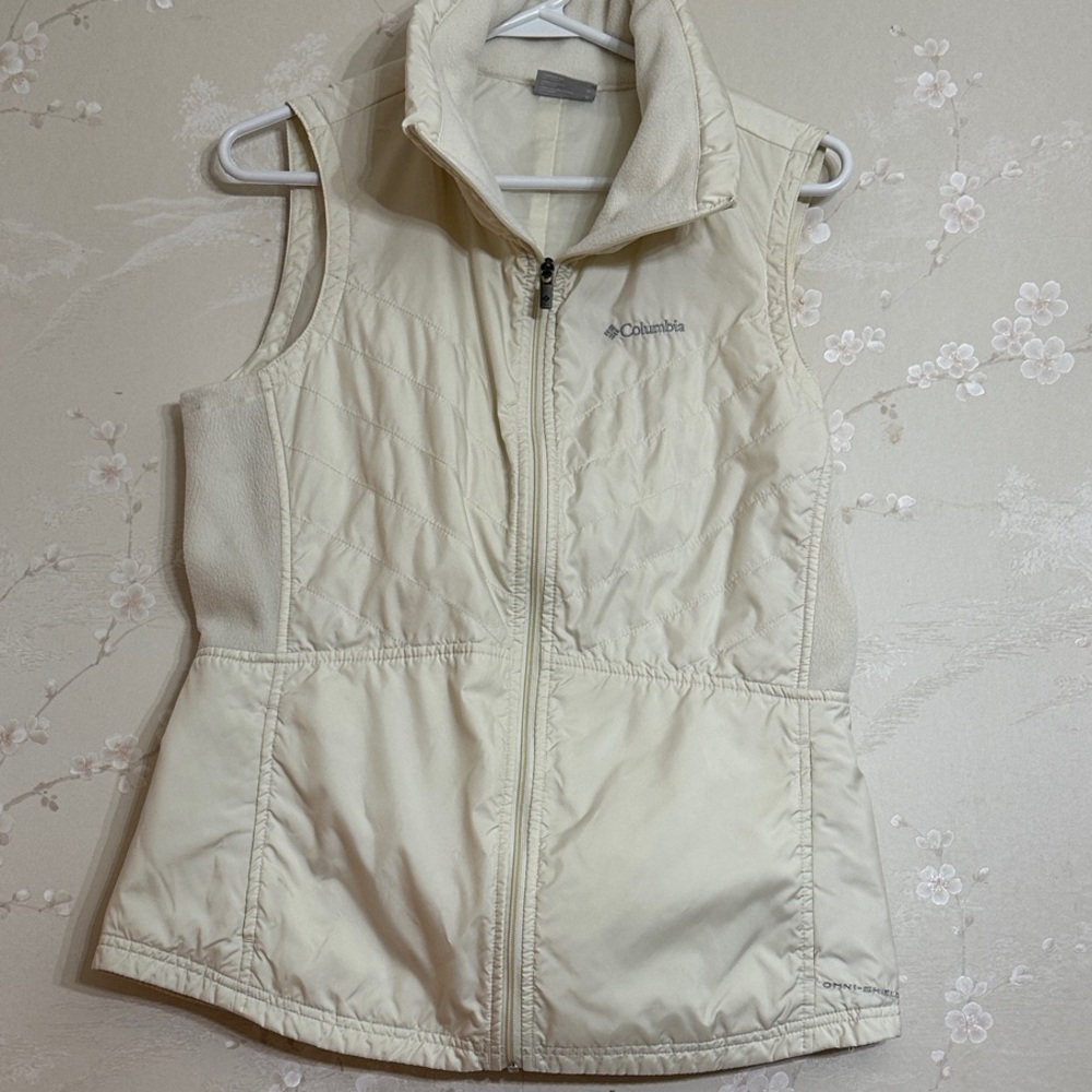 Columbia Mix It Around Quilted Vest Women’s Medium | Lightweight Outdoor Hiking